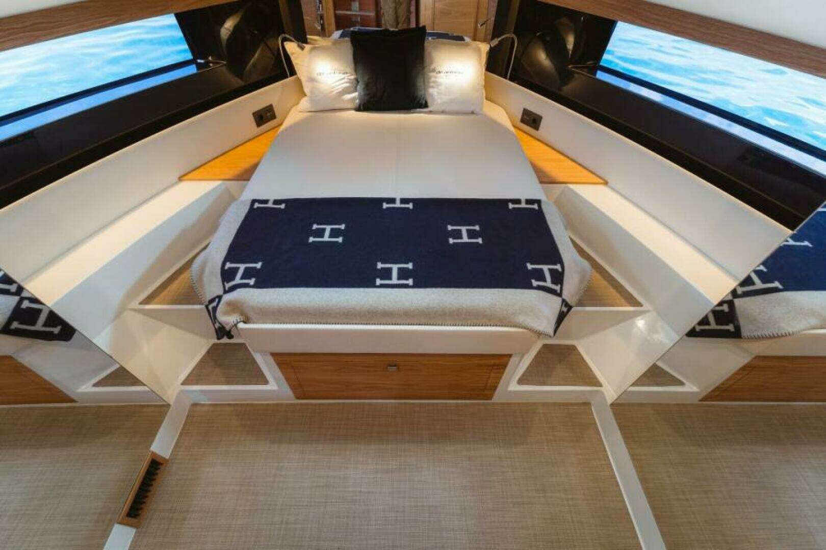 2026 De Antonio Yachts 50 Open - Image 21
