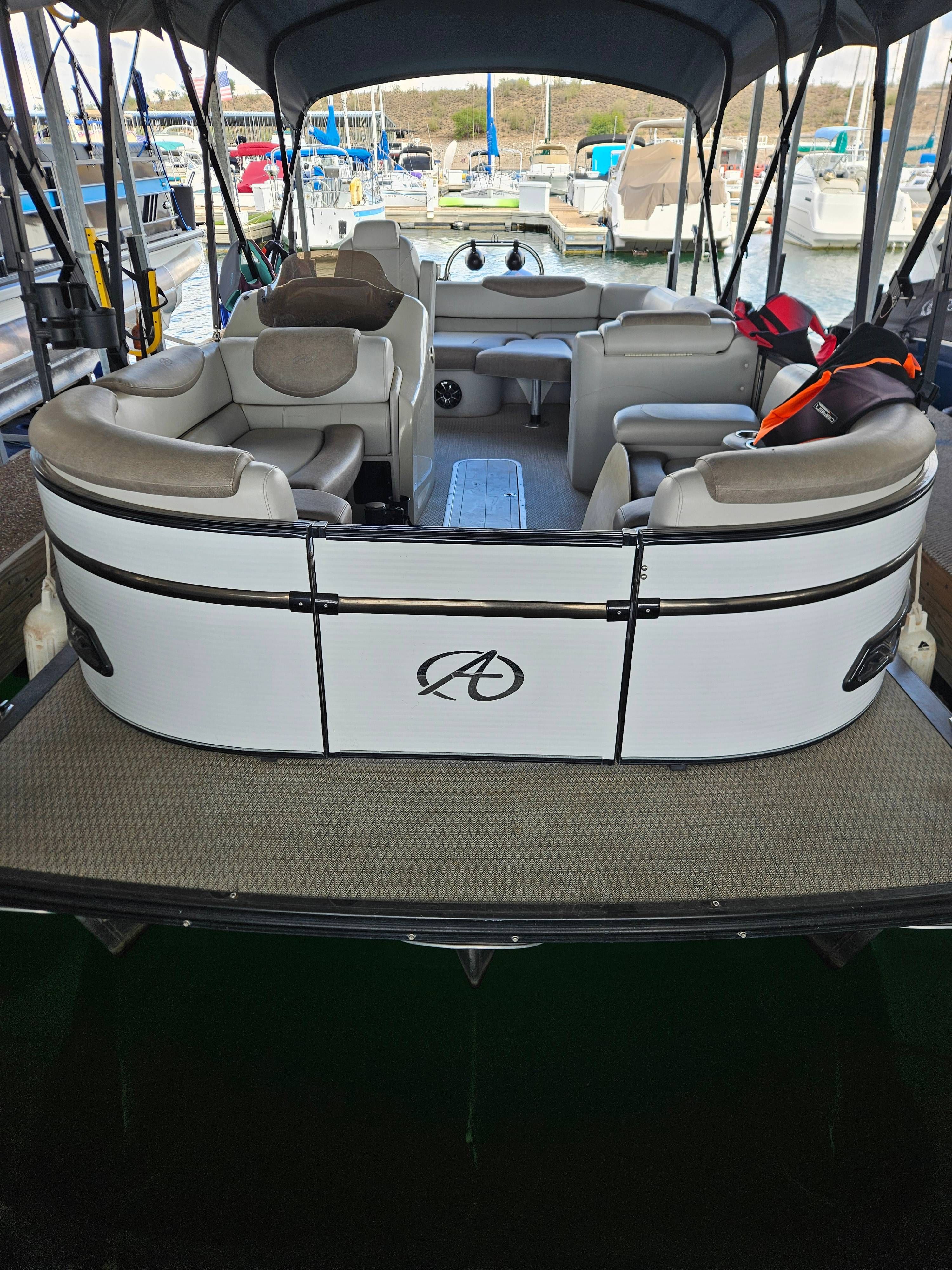 2020 Avalon 2385RJ