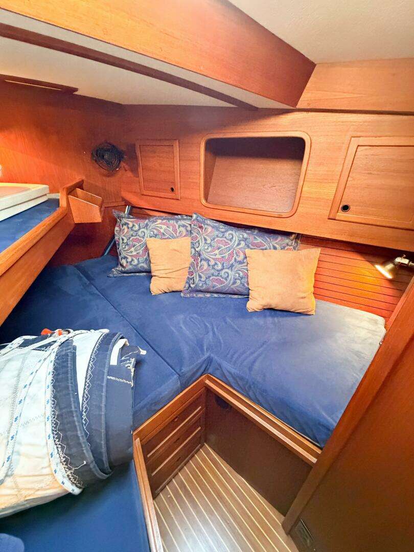 1986 Nauticat 40 Cutter Ketch Pilothouse - Image 76