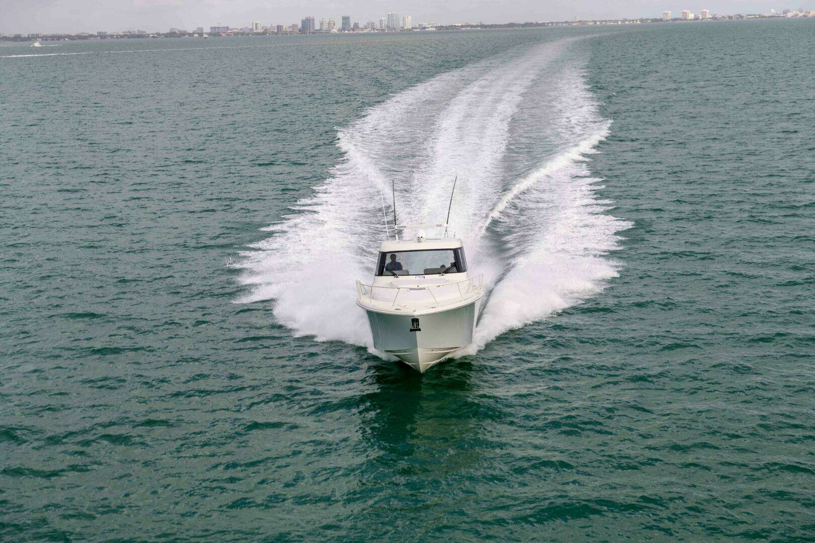 2026 Jupiter 41 Sport Bridge - Image 34