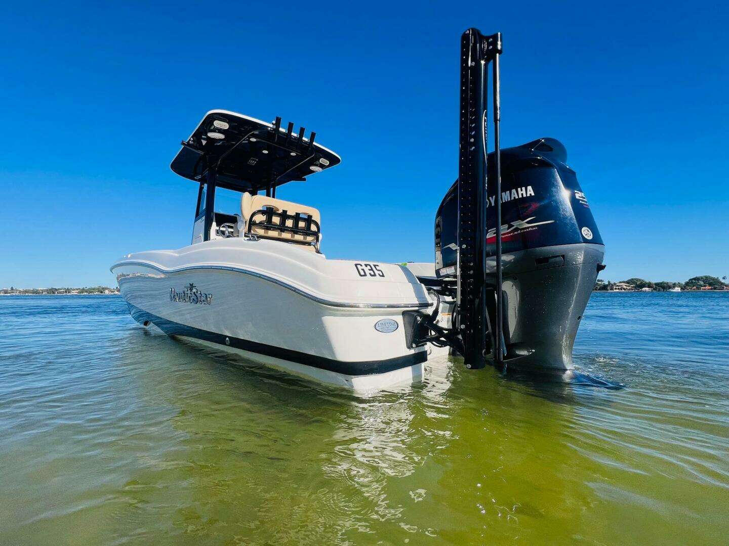 2020 NauticStar 251 Hybrid - Image 9