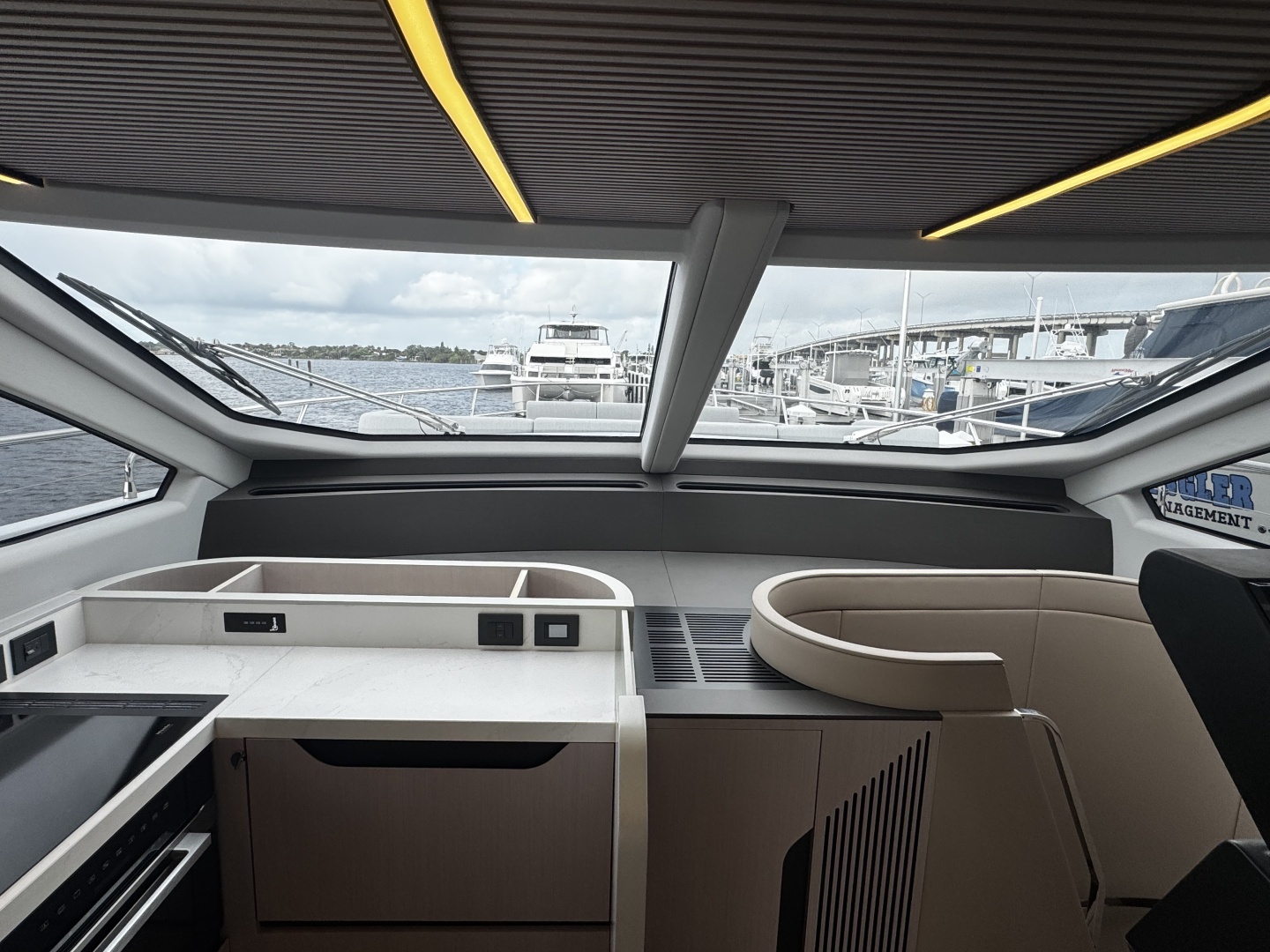 2026 Azimut S7 - Image 24