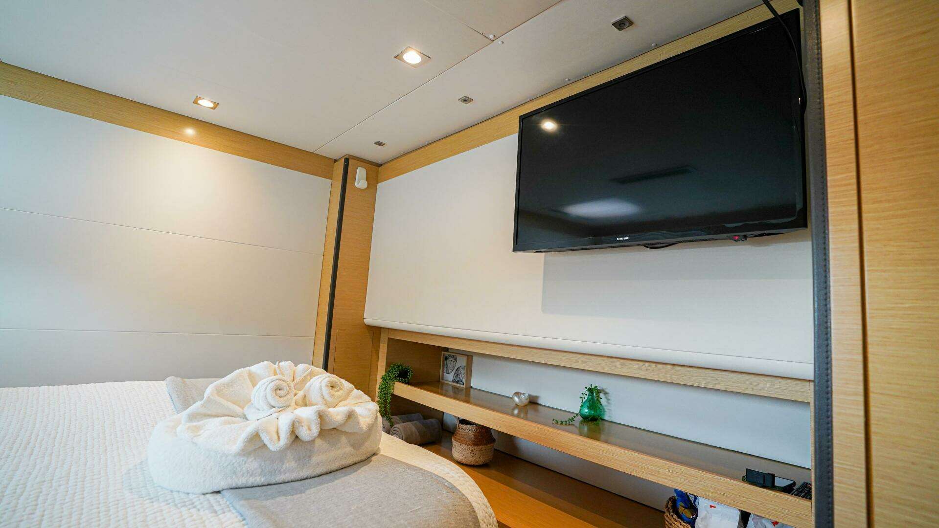 2017 Fountaine Pajot Victoria 67 - Image 51