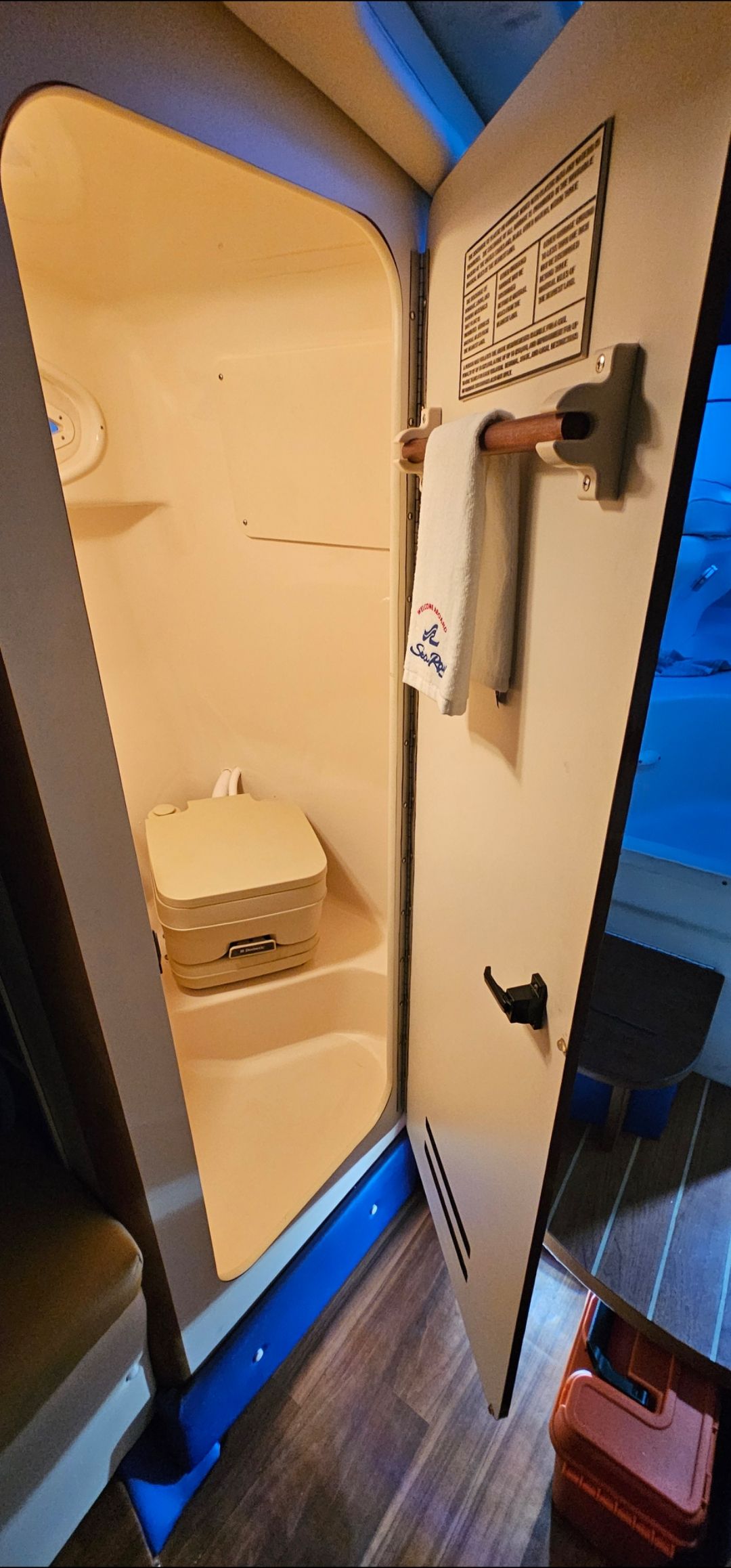 1999 Sea Ray 240 Sundancer - 28
