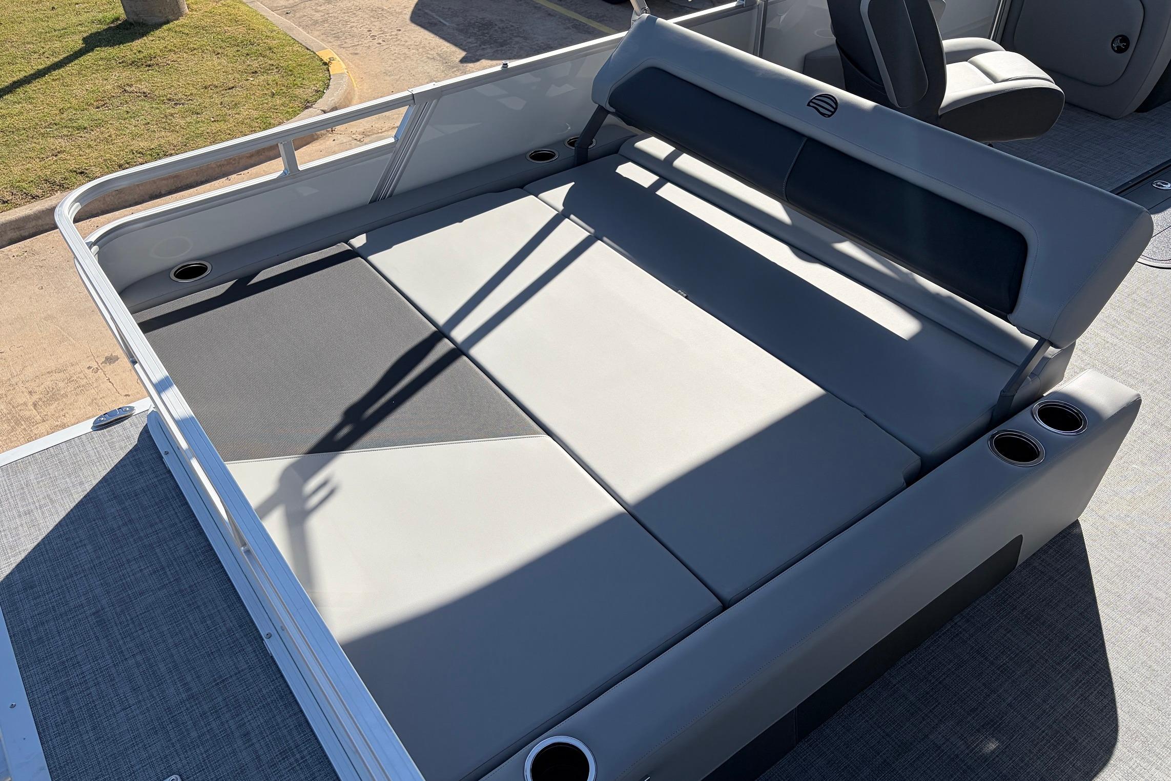 2026 Sun Tracker Party Barge 22 RF XP3 with spacious seating and cup holders.