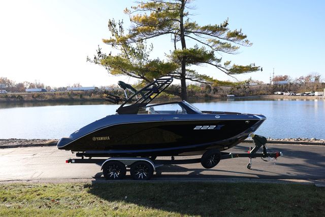 2026 Yamaha Boats 222 XD BOTH COLORS AVAILABLE