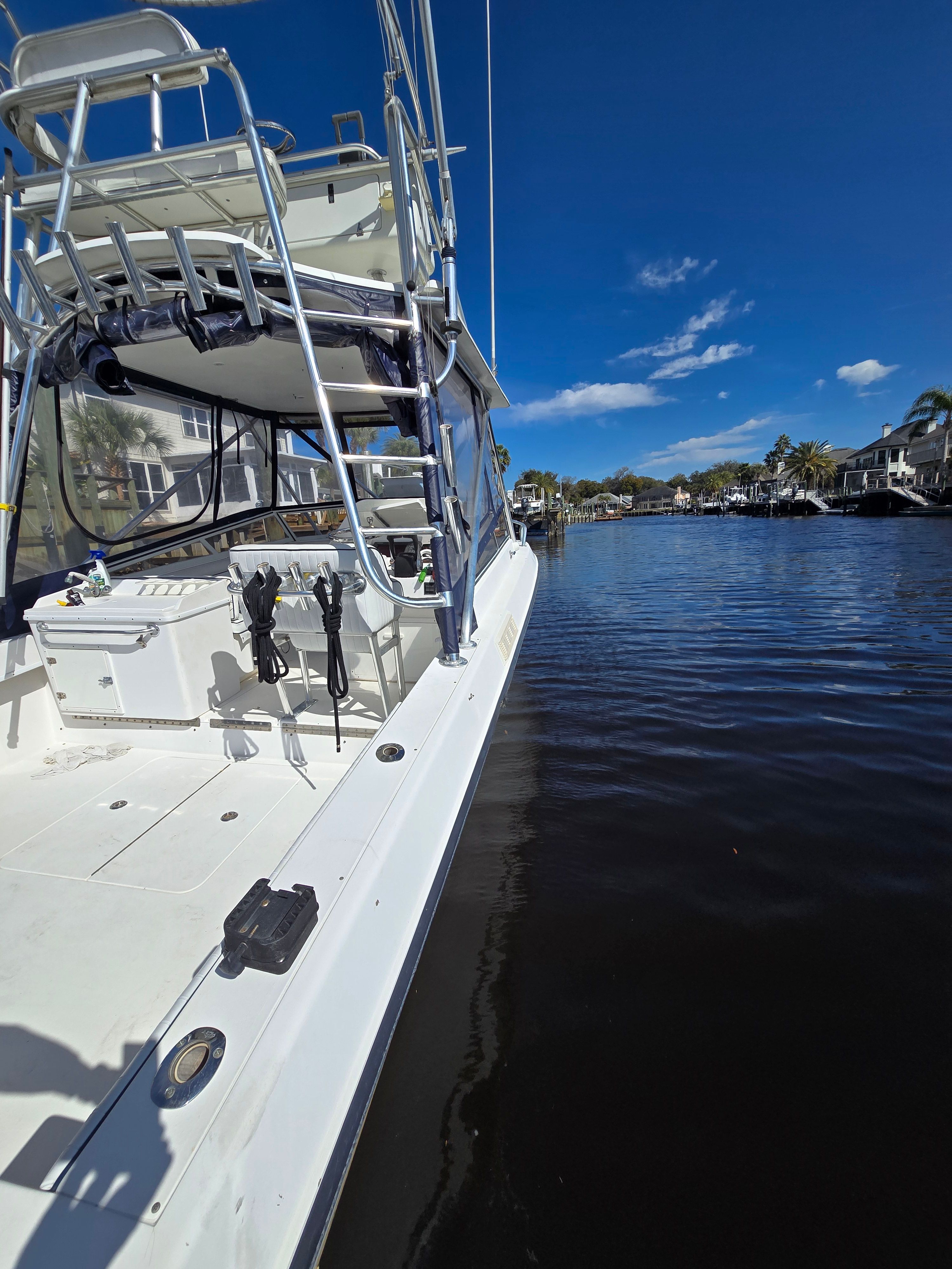2005 Contender 35SC Express - 54