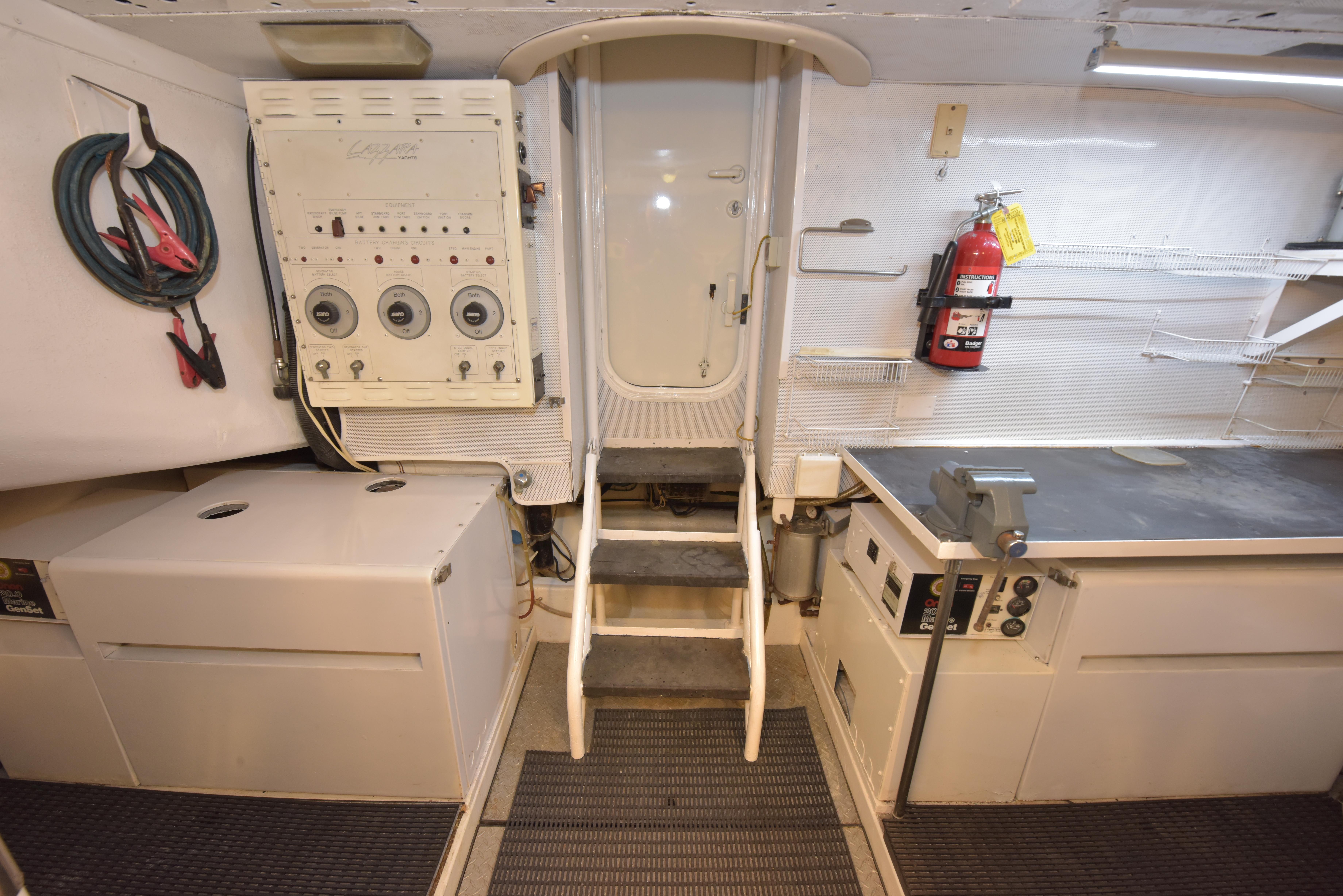 1994 Lazzara 76 Lazzara motor yacht - 143