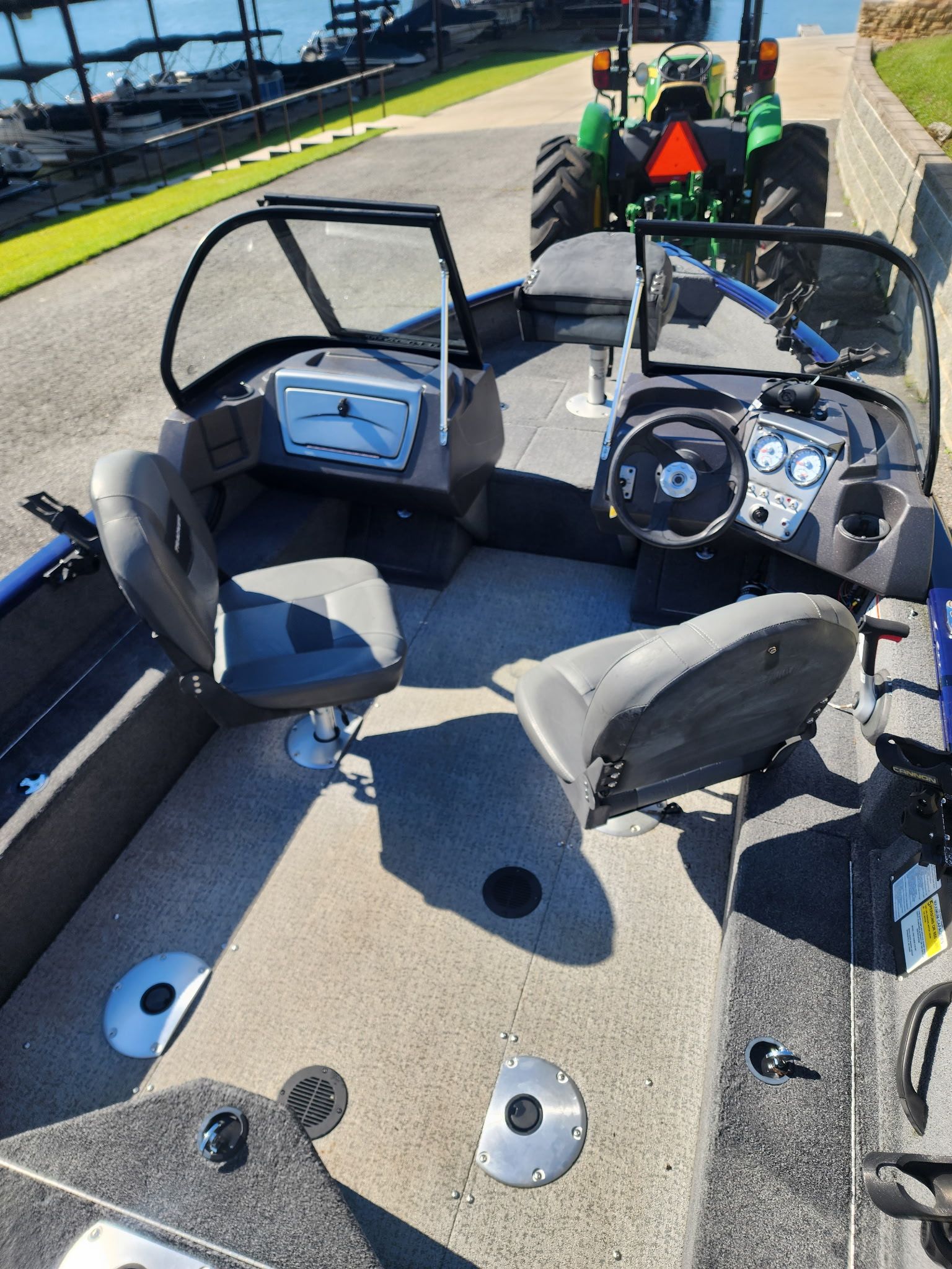 2022 Tracker Pro Guide V-16 SC - 5