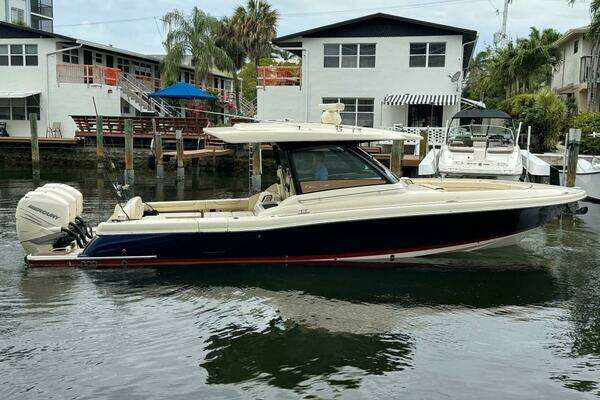 2022 Chris-Craft Calypso 35