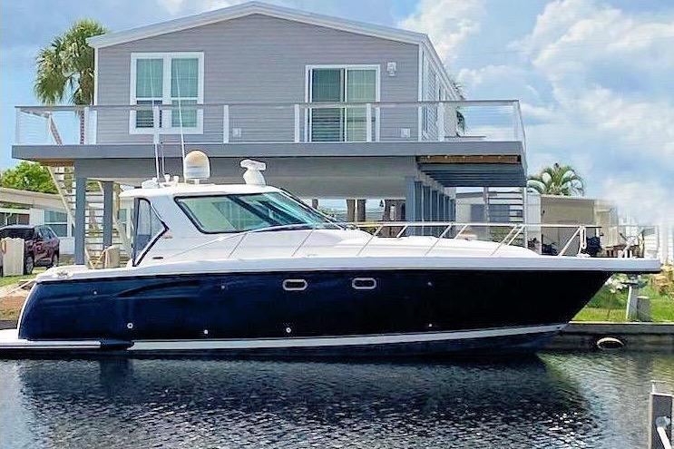 2004 Tiara Yachts 3600 Sovran