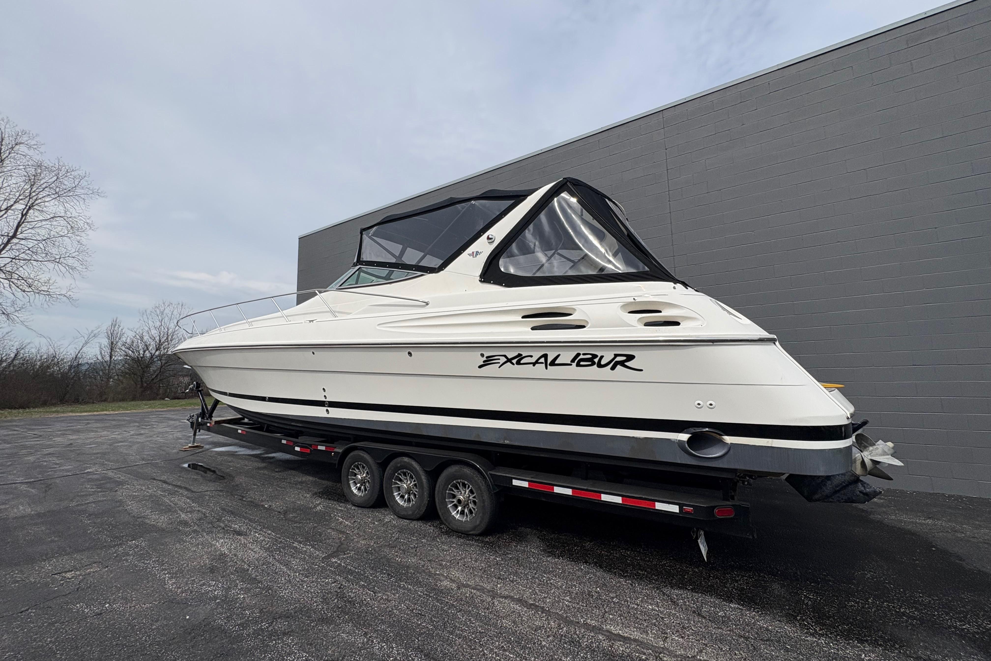 1999 Wellcraft 45 Excalibur