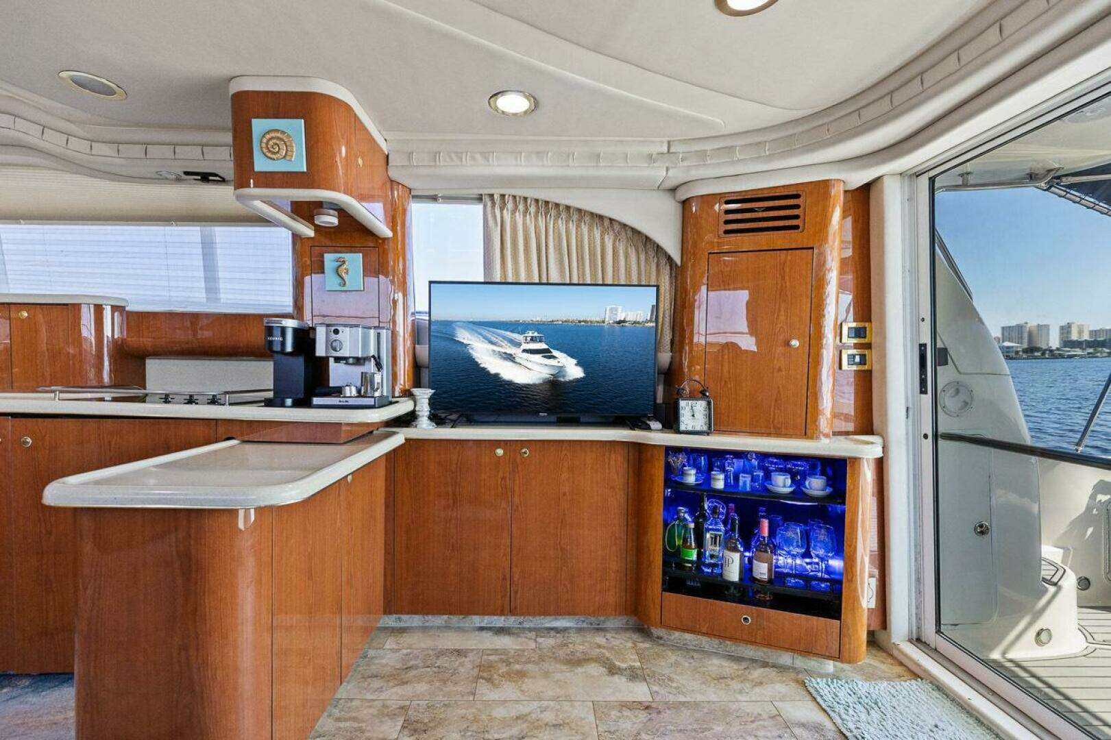 1998 Sea Ray 480 Sedan Bridge - Image 7