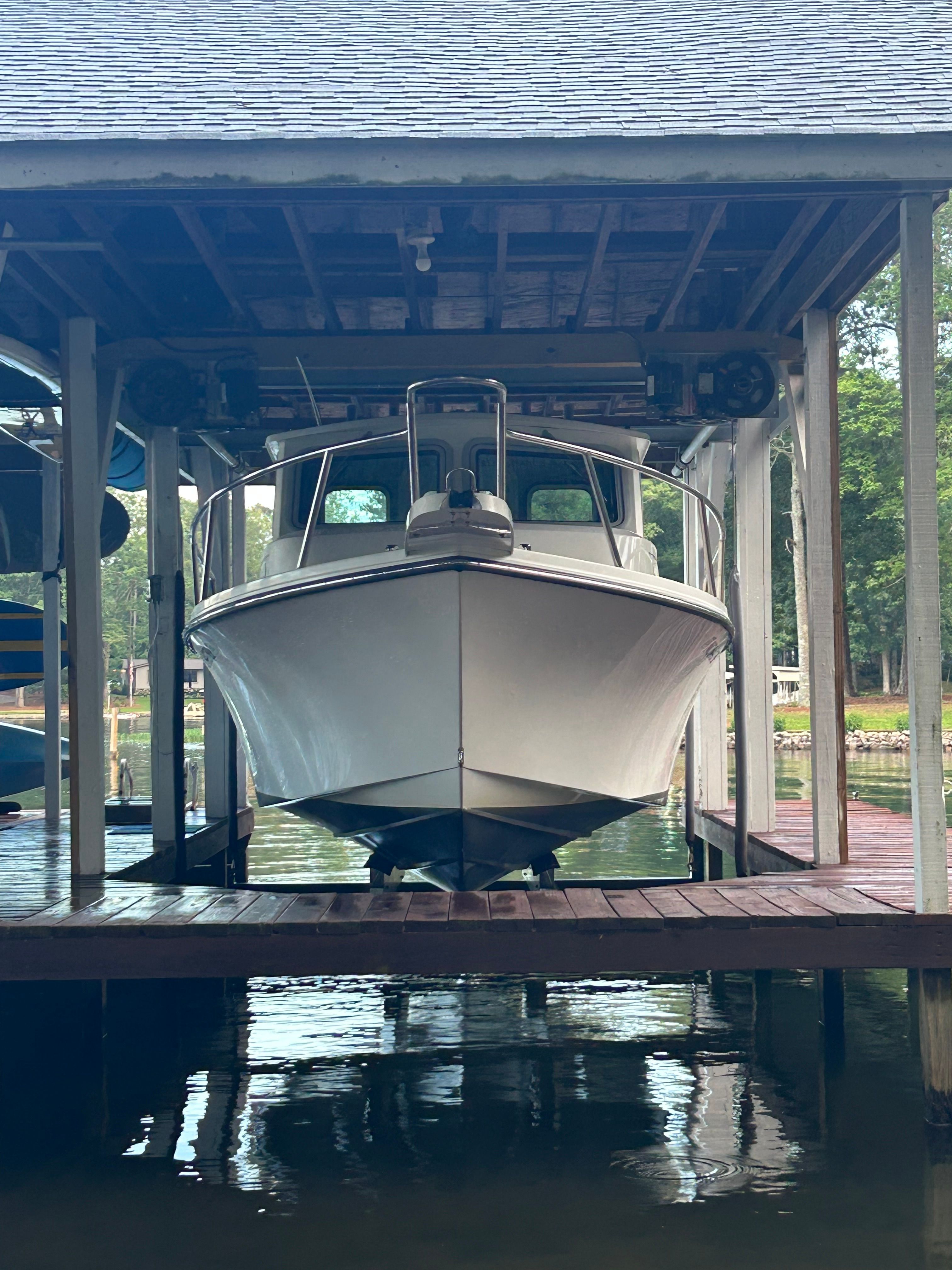 2020 Parker 2320 Sport Cabin - 7