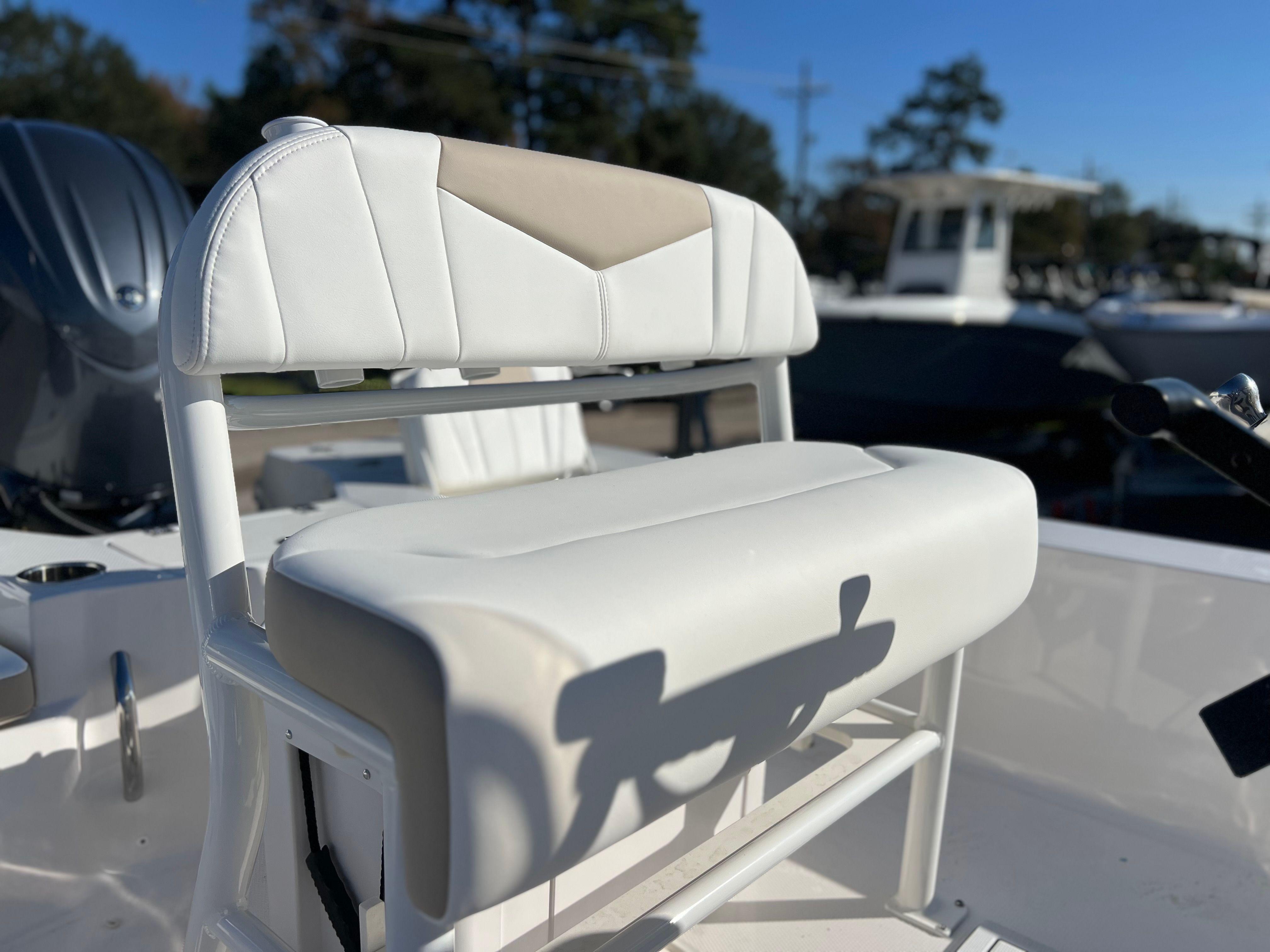 2025 ROBALO 206 CAYMAN STD - Image 10