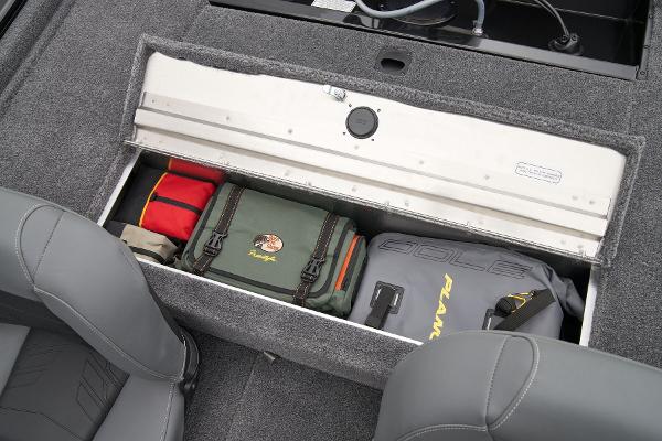 2025 Tracker Pro 170 - 39