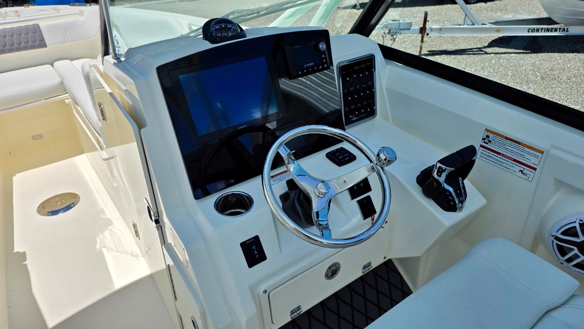 2026 Cobia 280 Dual Console - 11