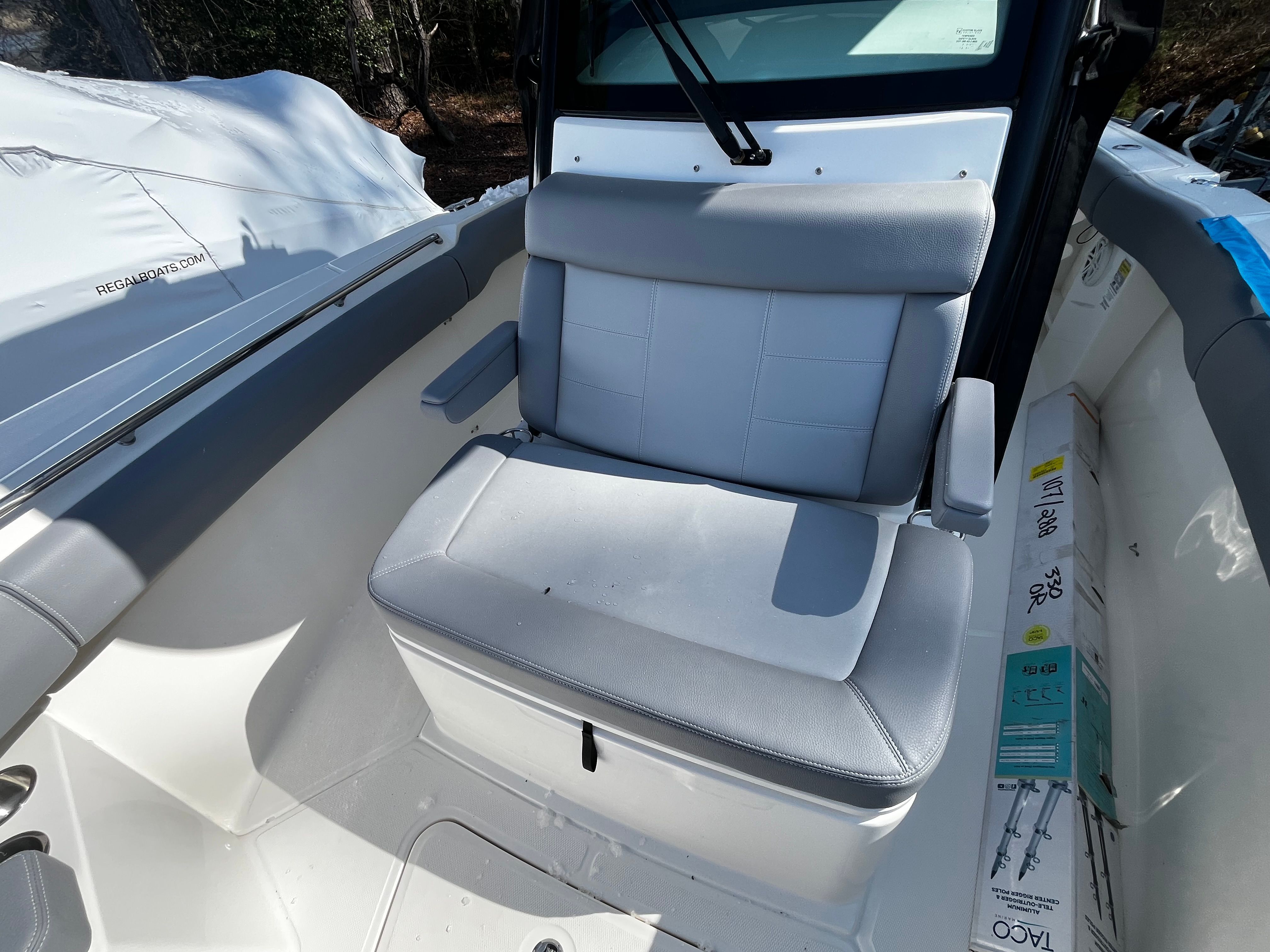 2026 BOSTON WHALER 250 OUTRAGE - Image 23
