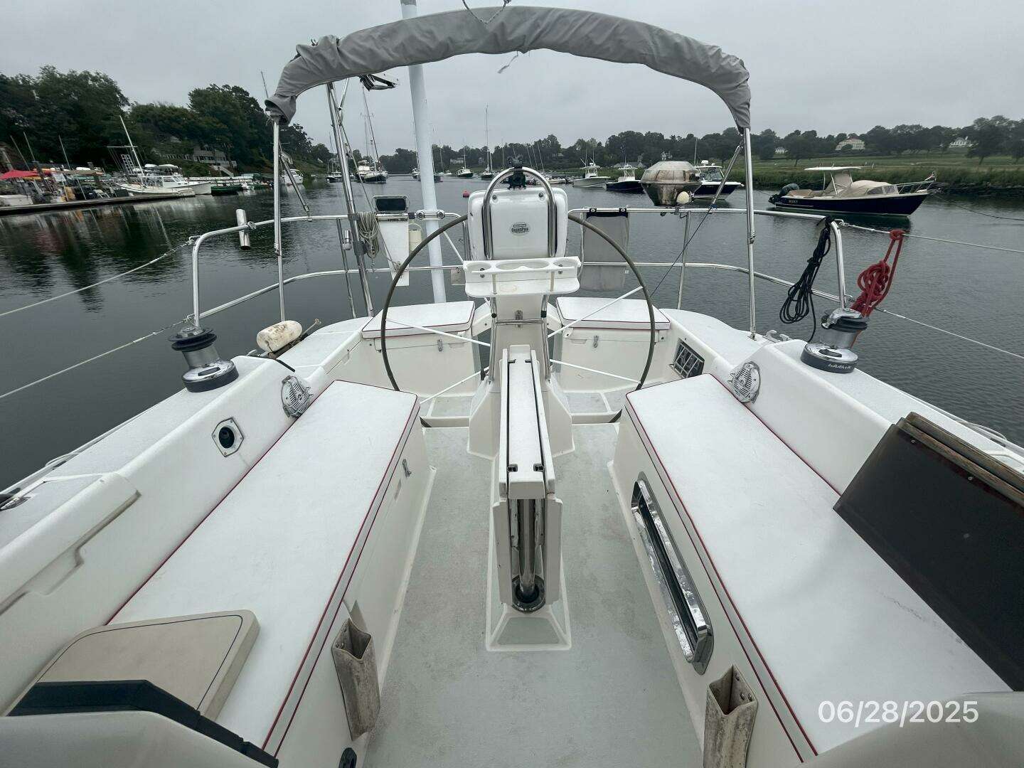 1995 Freedom 40/40 - Image 29