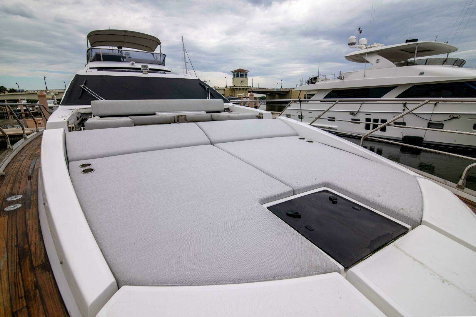 2019 Azimut S7 - Image 44