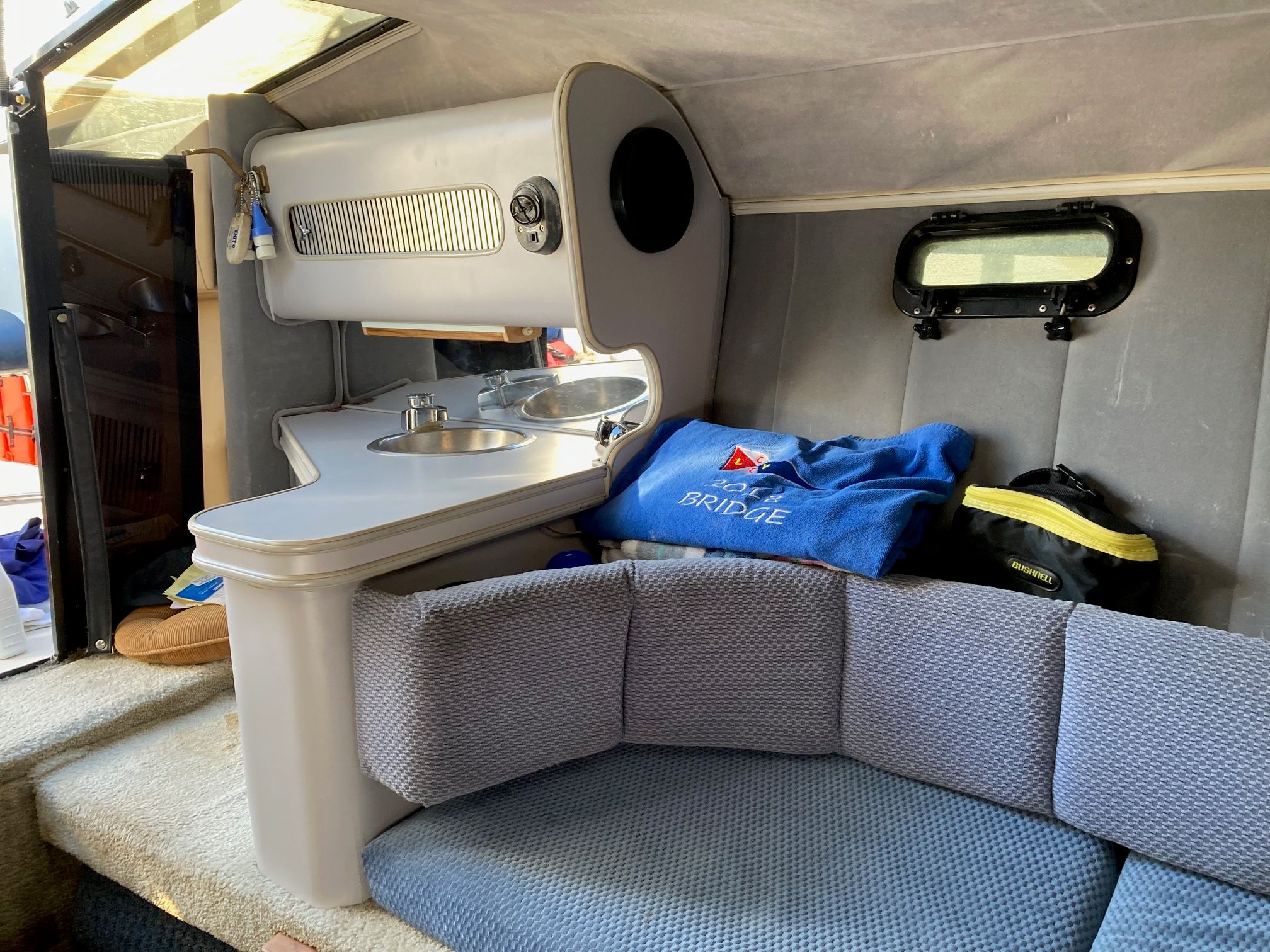 1986 Chris-Craft 260 Stinger - 9