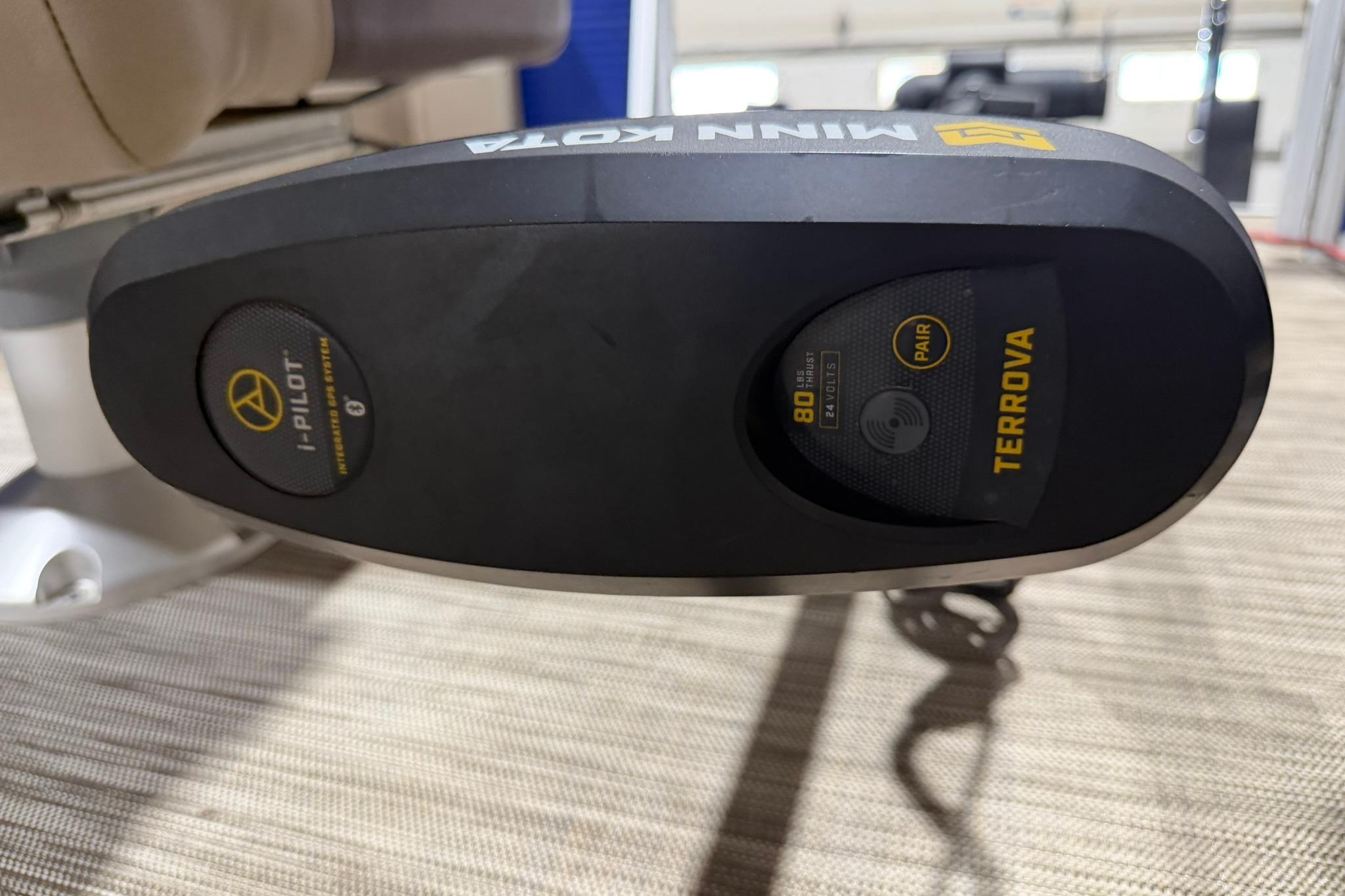 Minn Kota Terrova trolling motor on 2020 Bennington SX 22 SFX boat.