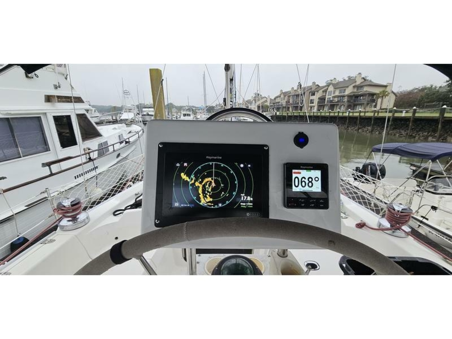 2002 Hunter 420 - Image 14