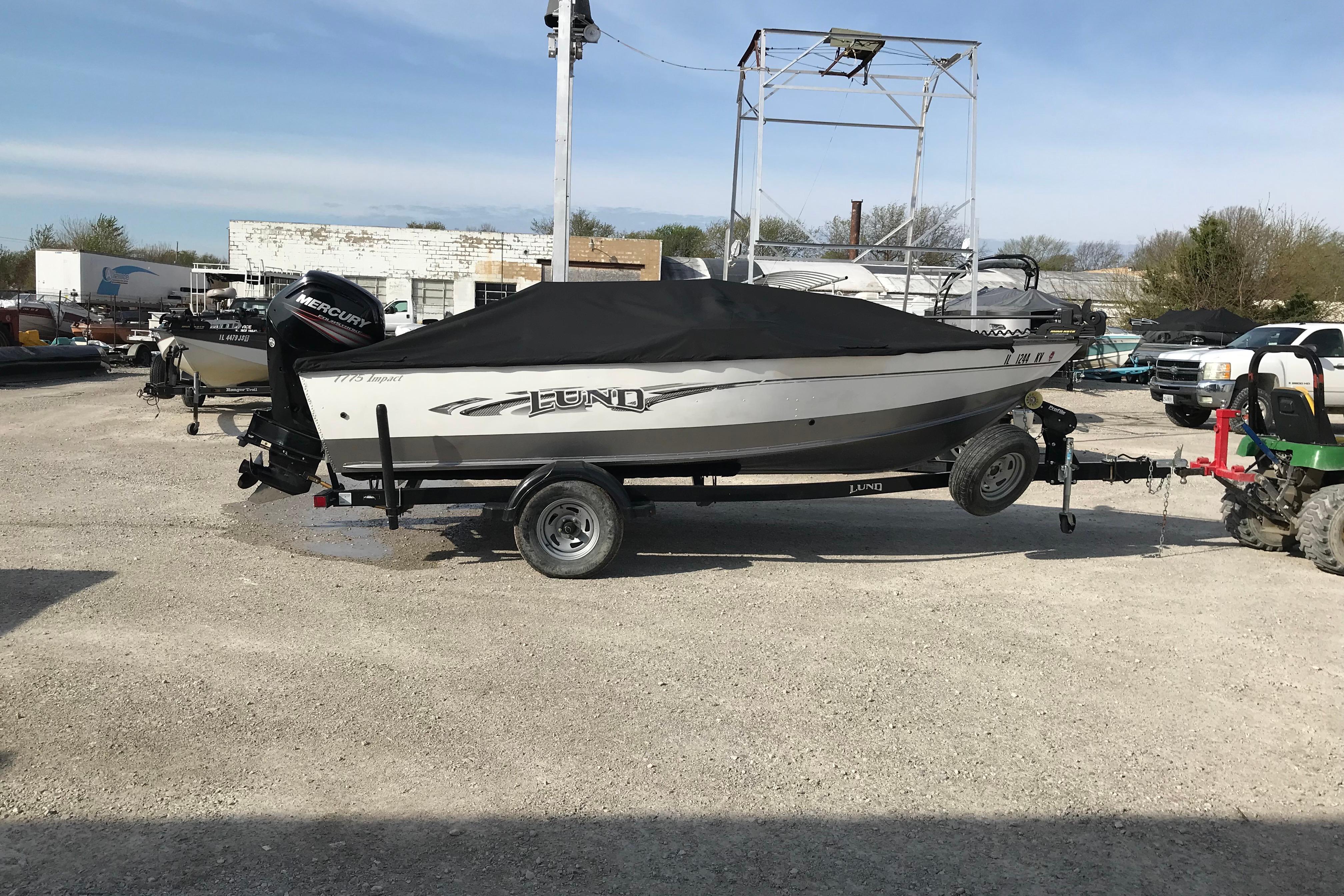2017 Lund 1775 Impact SS