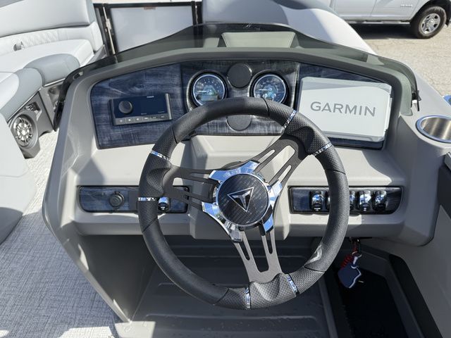 2026 Tahoe LTZ - 23 FT Versatile Rear Lounger - 17