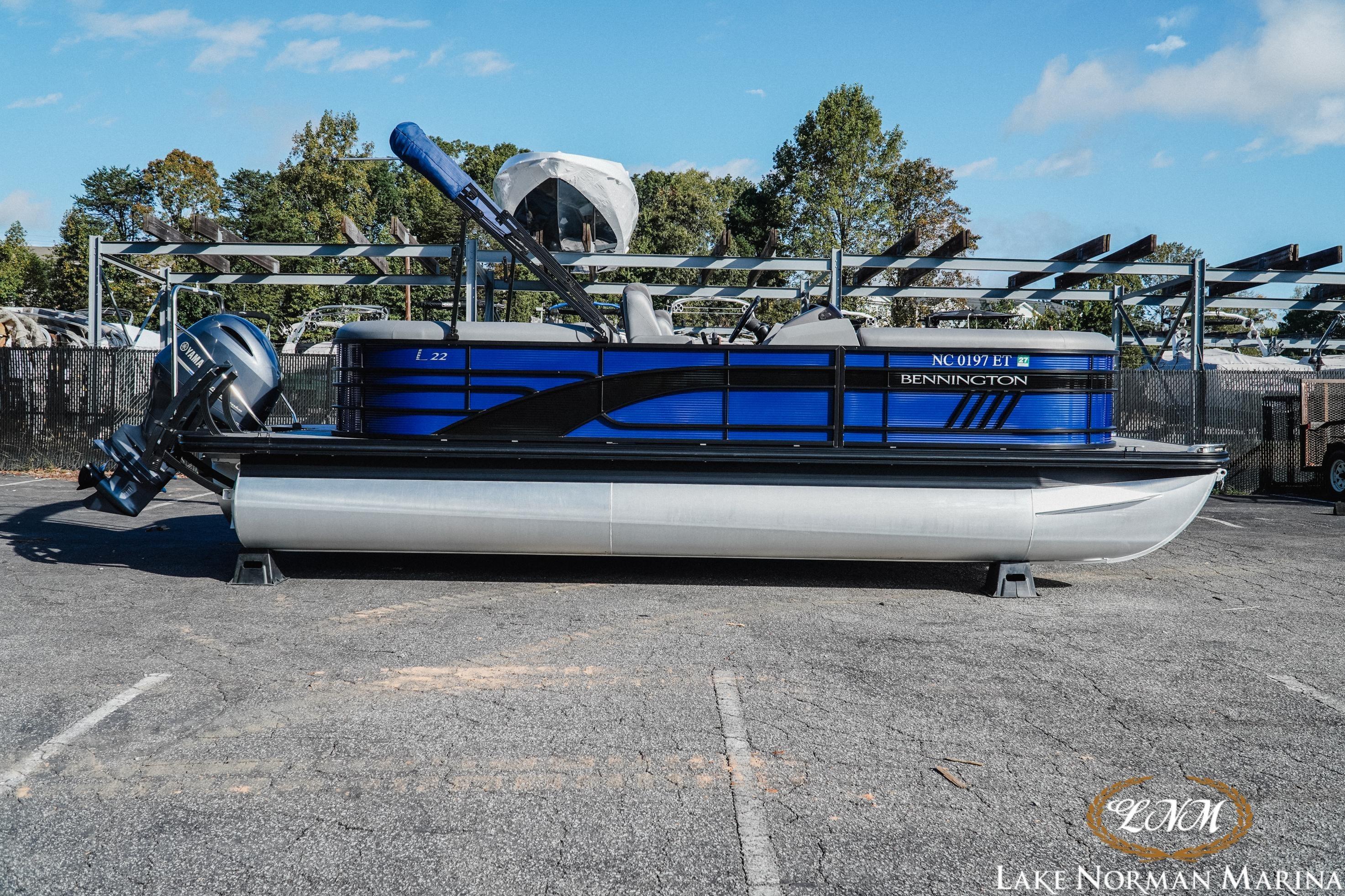 2021 Bennington 22LSR