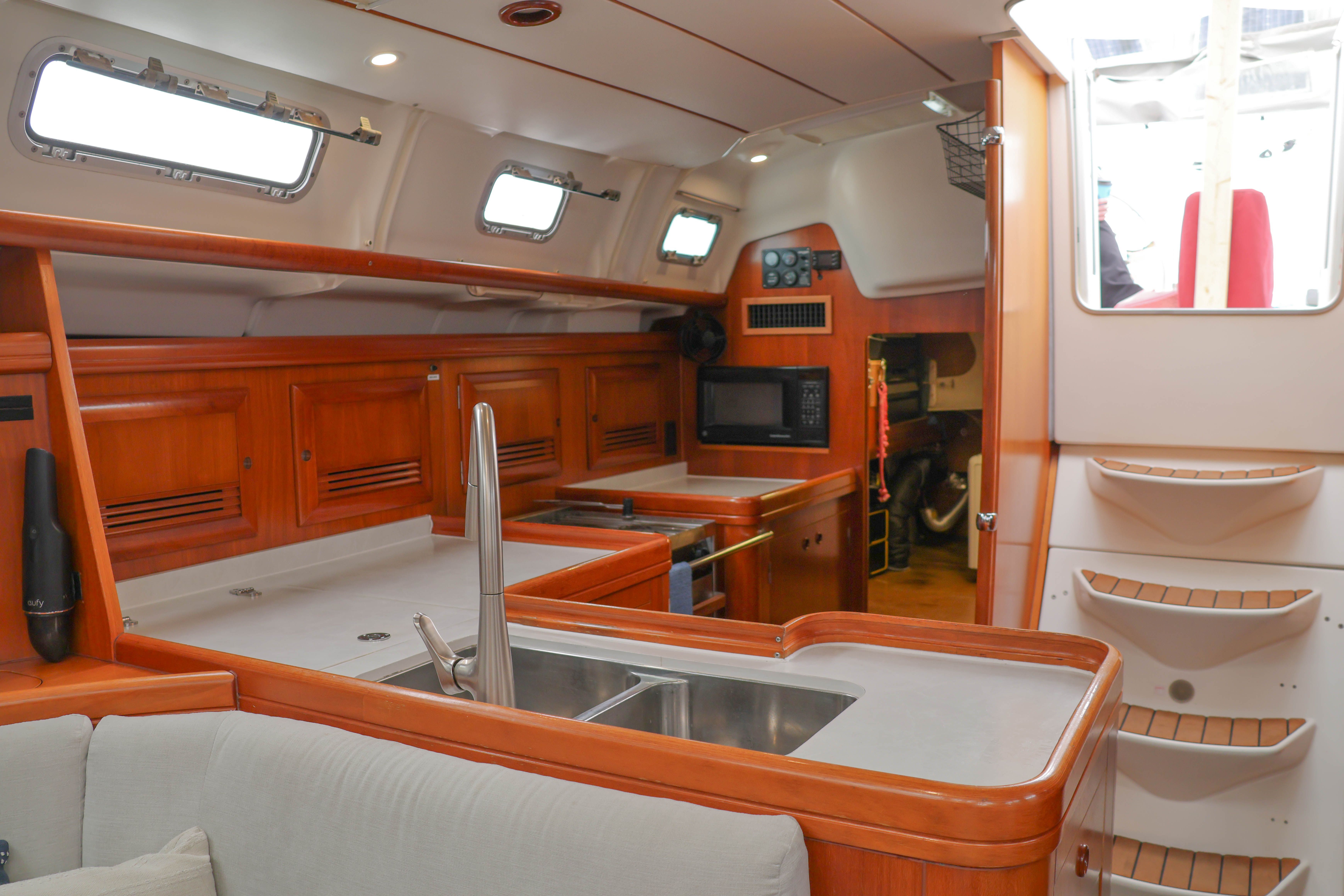 2002 Beneteau 473 - 11