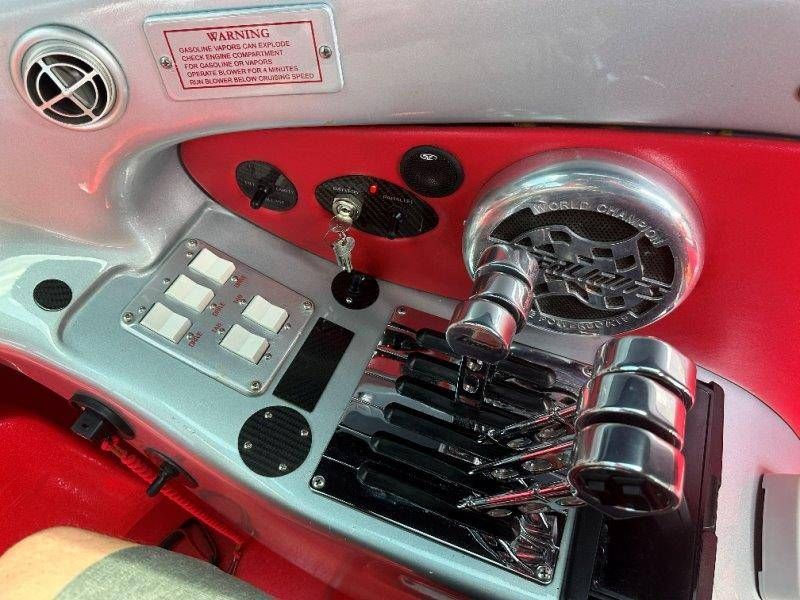 2007 Outerlimits 51 GTX - 36