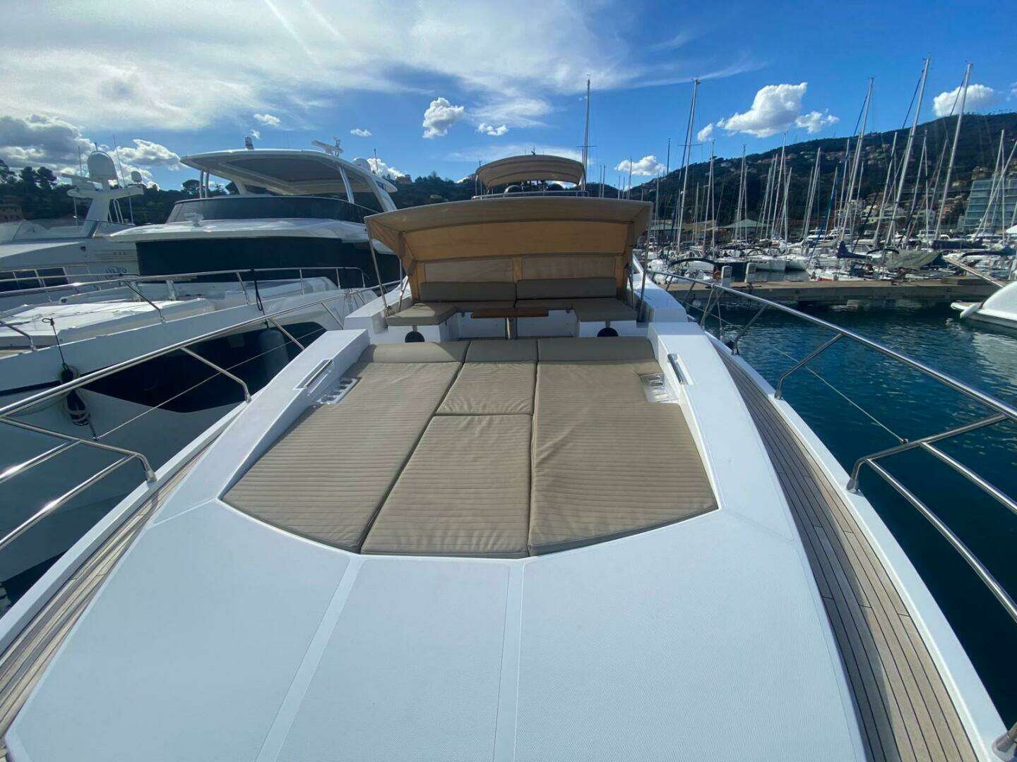 2016 Azimut 77S - Image 7