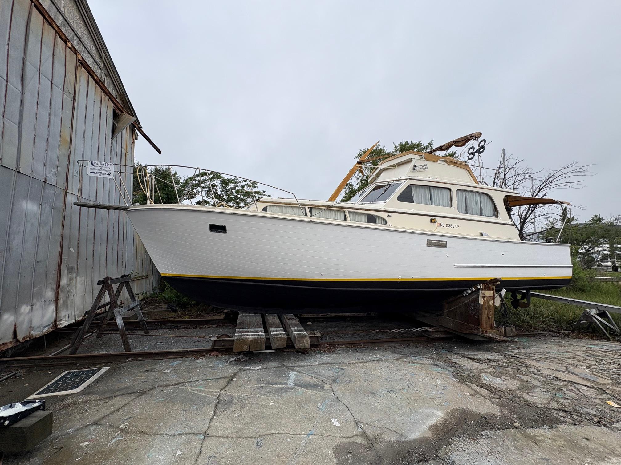 1963 Egg Harbor 37 Motor Yacht