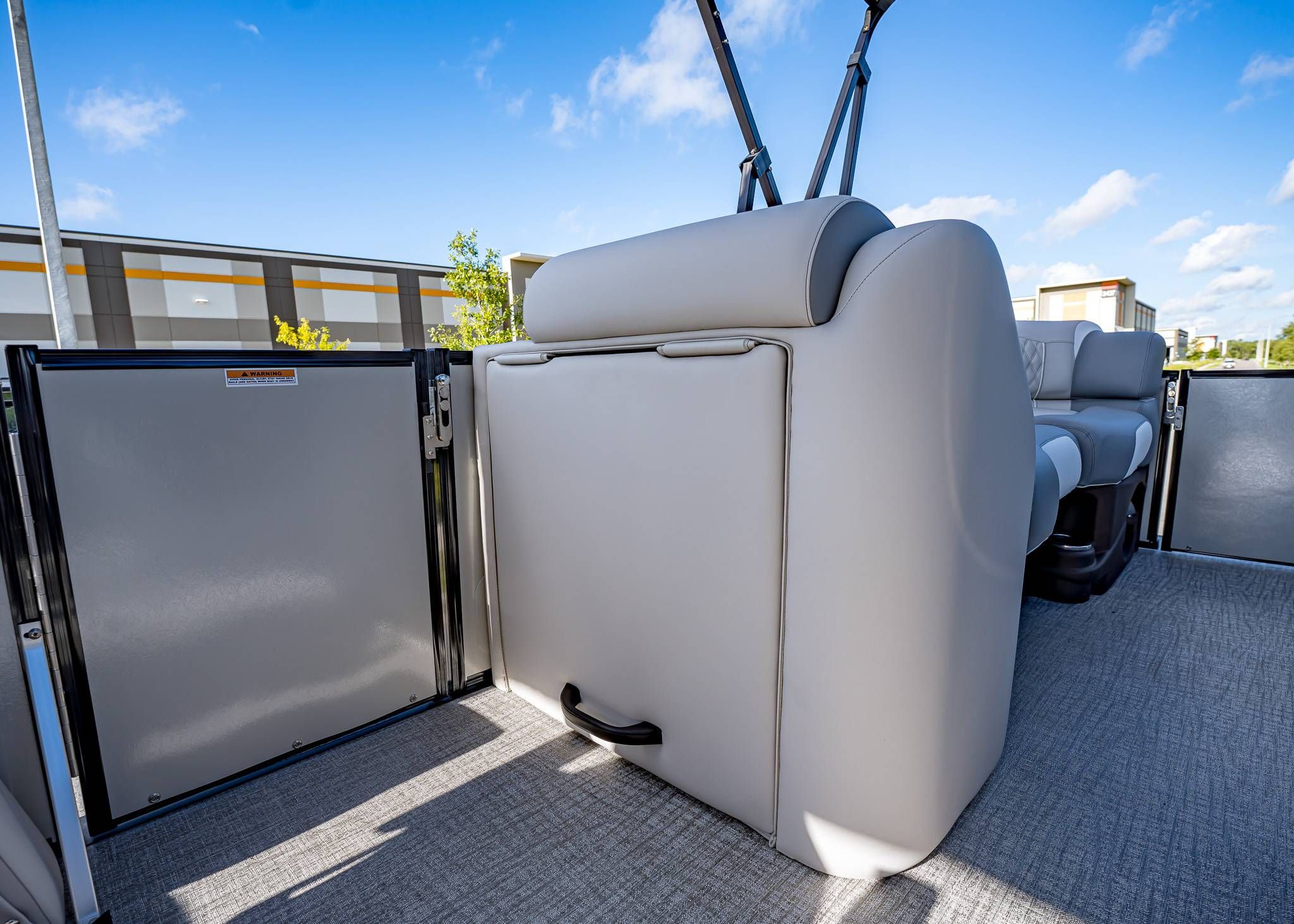 2025 Tahoe Pontoon Cascade 25 Quad Lounge - 15