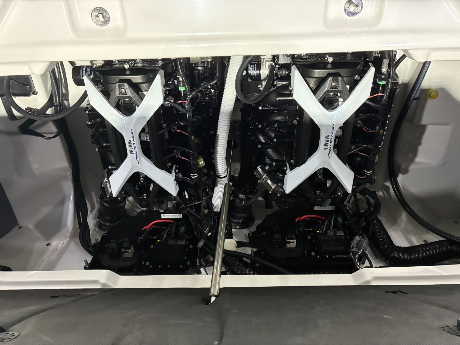 2026 Yamaha Boats AR250 - 10