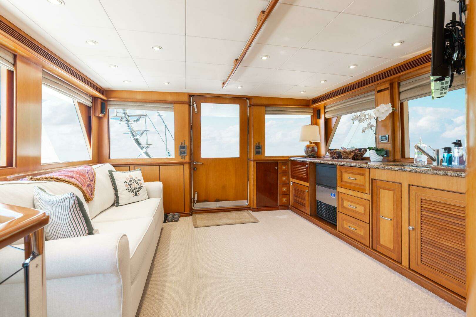 2007 President Tri-Deck - Image 43