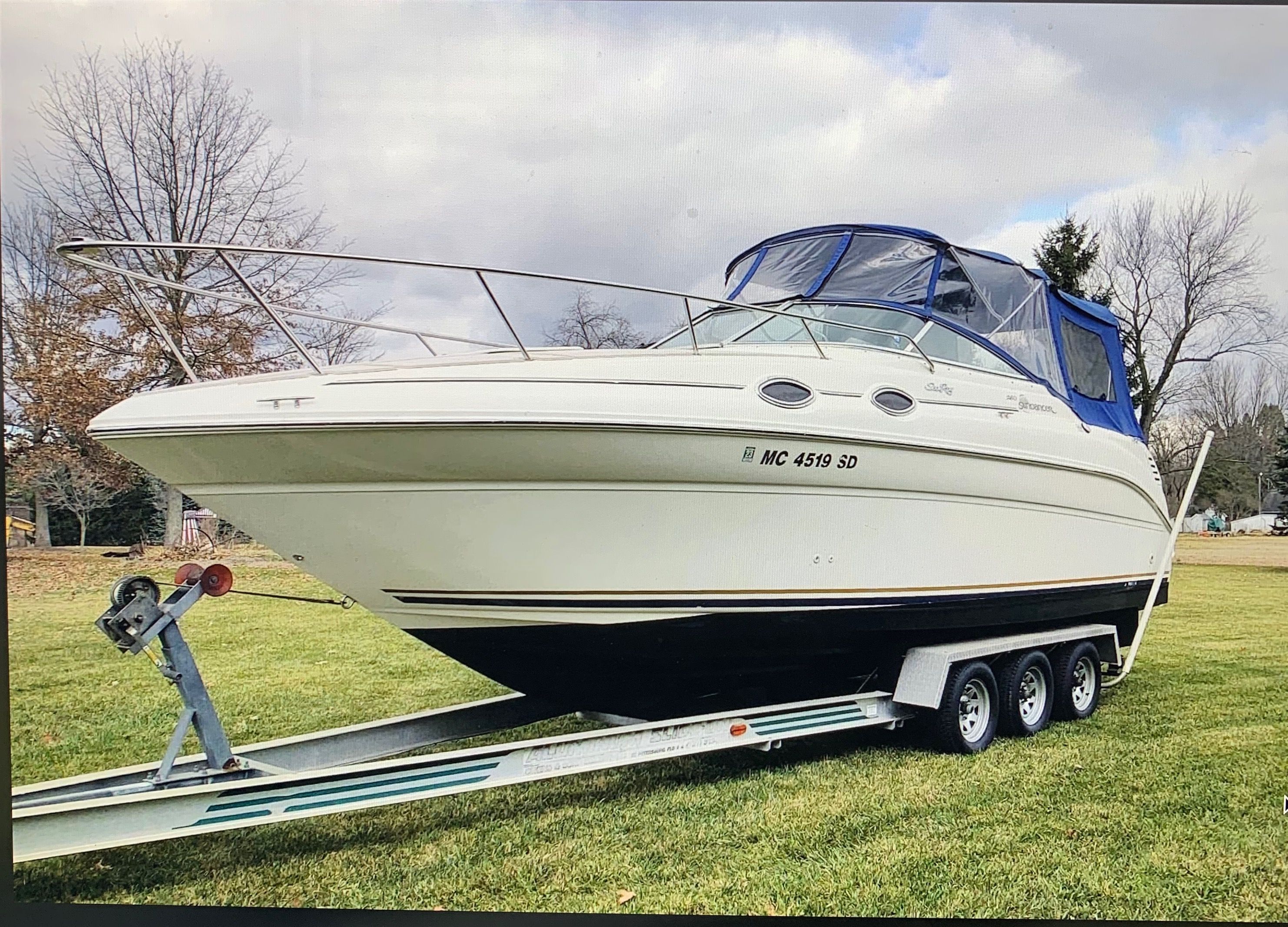 1999 Sea Ray Sundancer 260