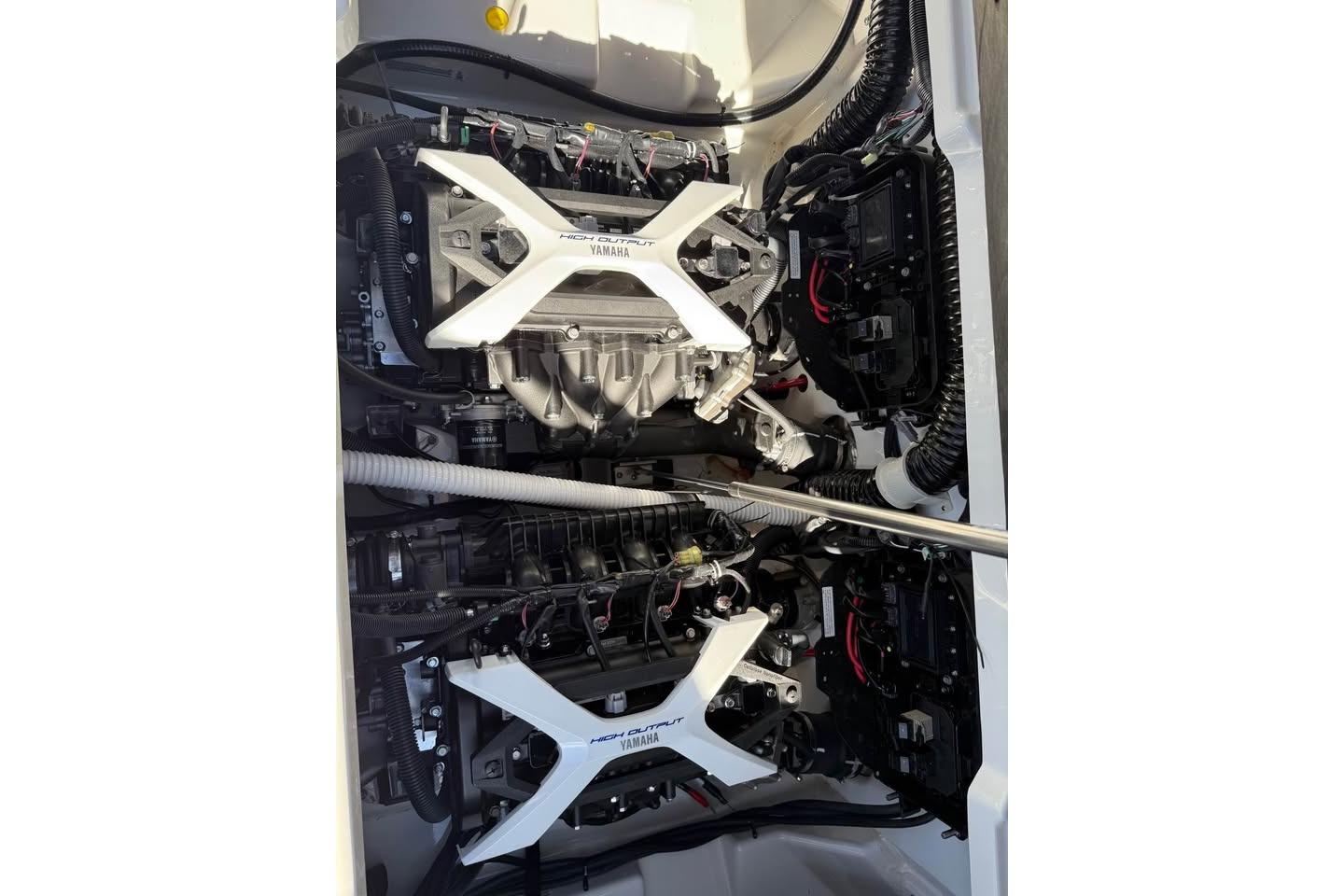 2026 Yamaha AR250 boat engine compartment with dual high-output engines.