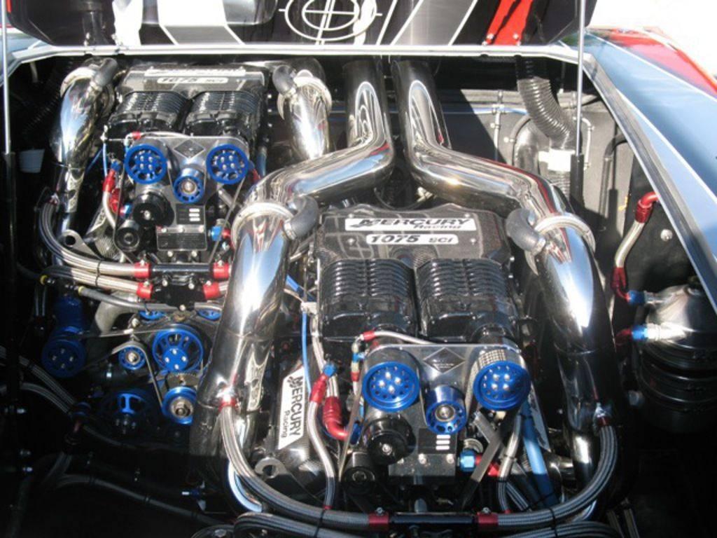 2007 Outerlimits 47 GTX - 17