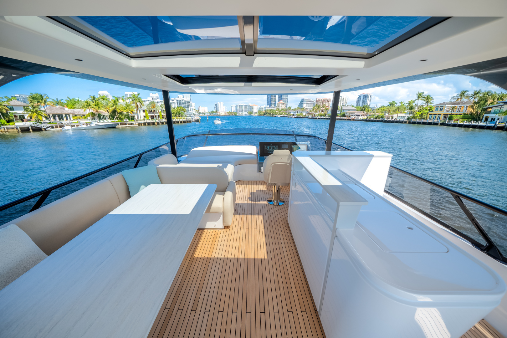 2026 Azimut Fly 72 - Image 52