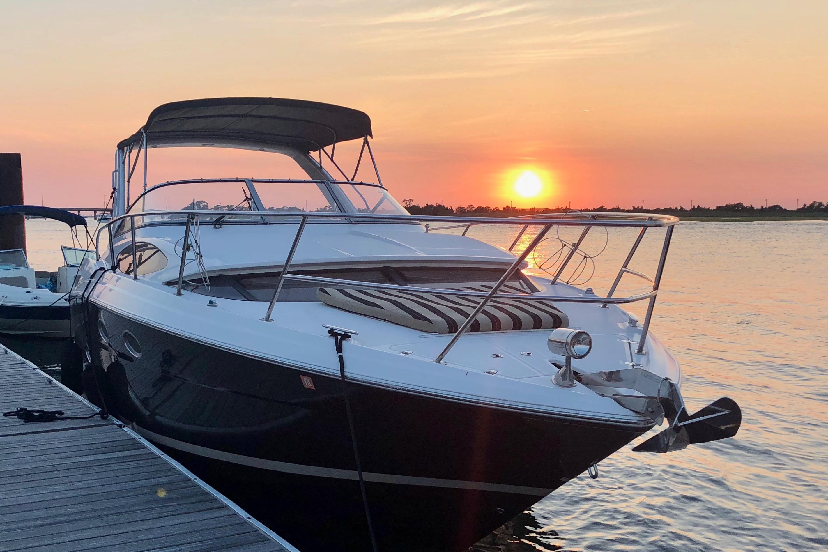 2012 Regal 35 Express Cruiser