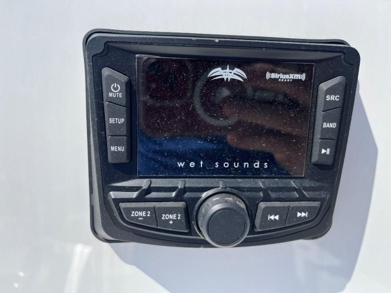 2025 Parker 18SE Center Console - 11