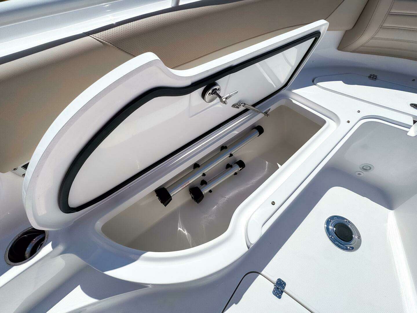 2025 Edgewater 325CC - Image 25