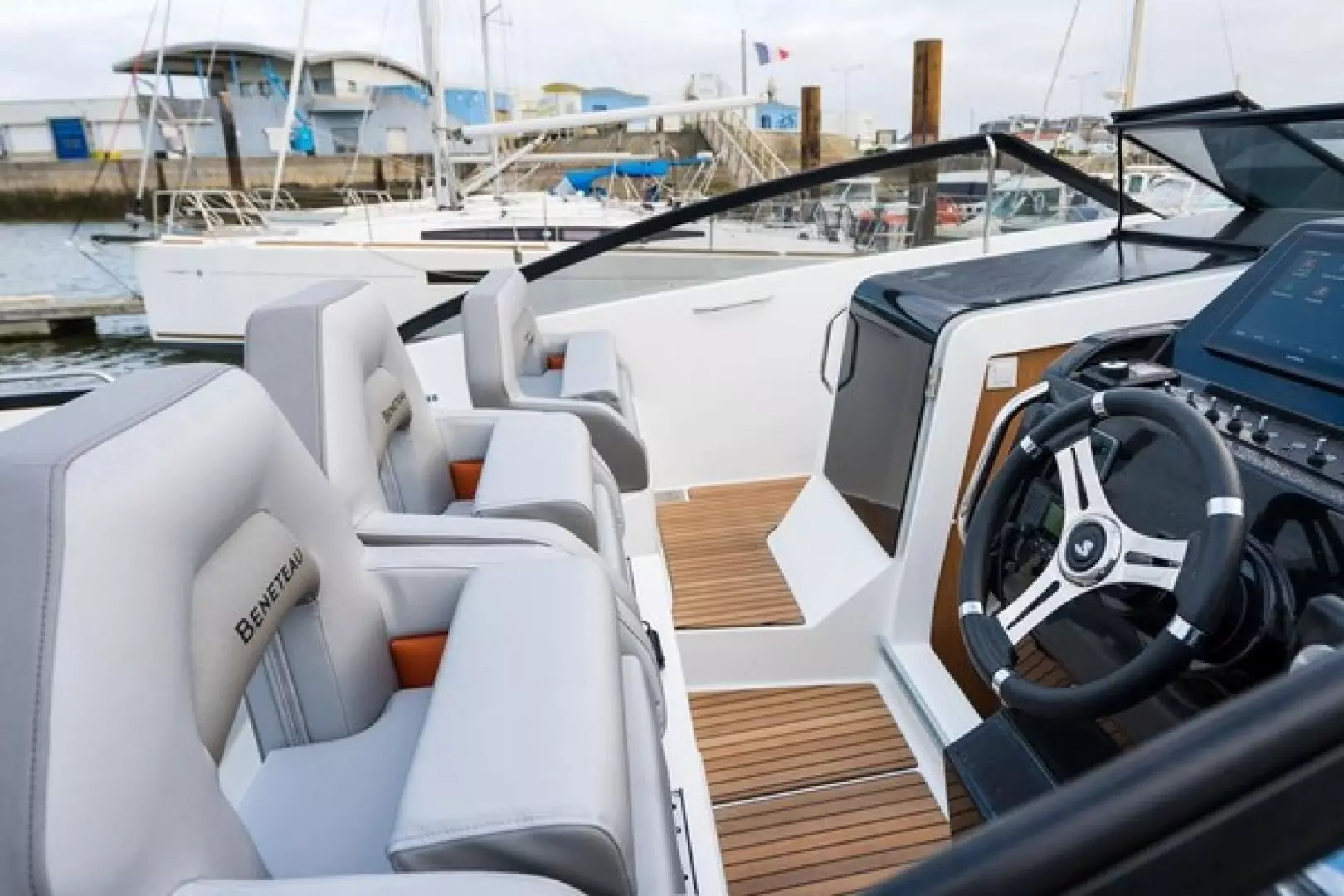 2026 Beneteau Flyer 10 - Image 11