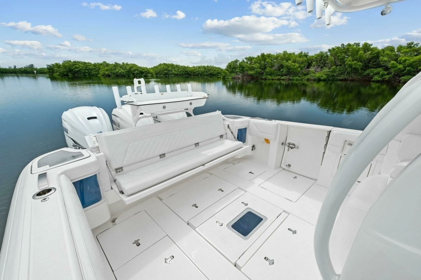 2020 Intrepid 407 Nomad SE - Image 5