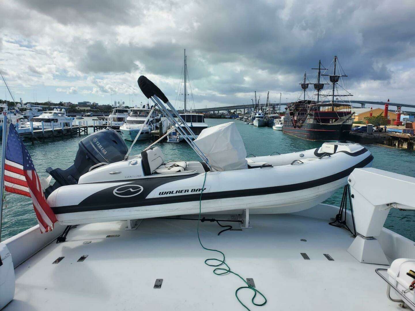 2000 Hatteras 75 Sport Deck - Image 20