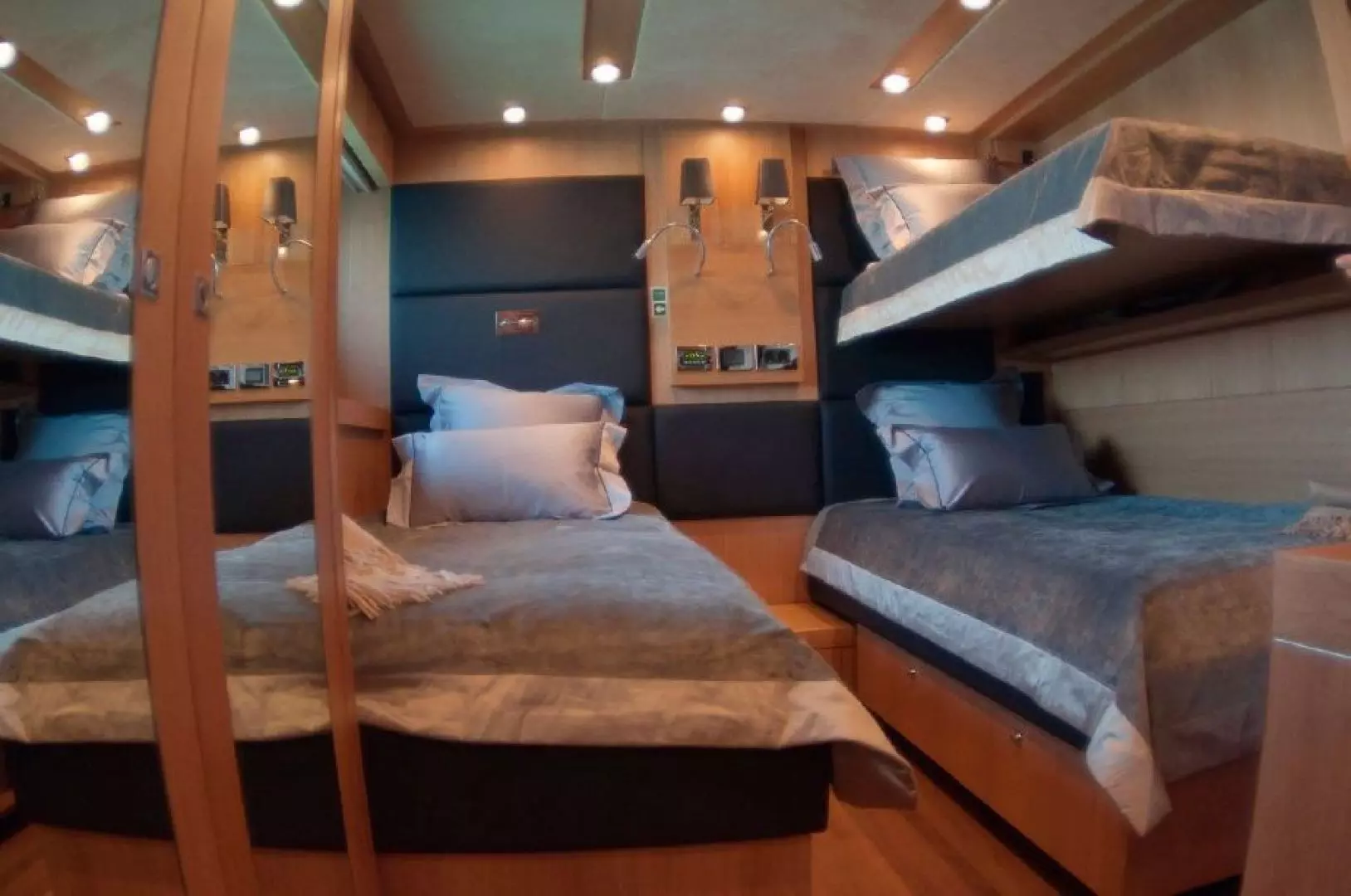2011 Sunseeker Yacht - Image 46