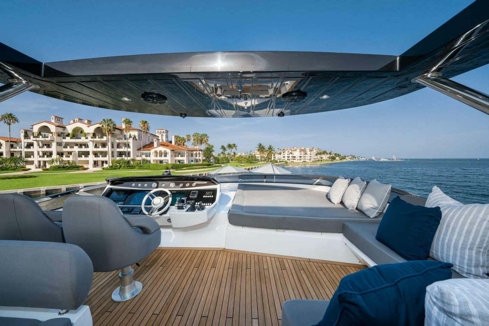 2015 Sunseeker 28 METER - Image 16