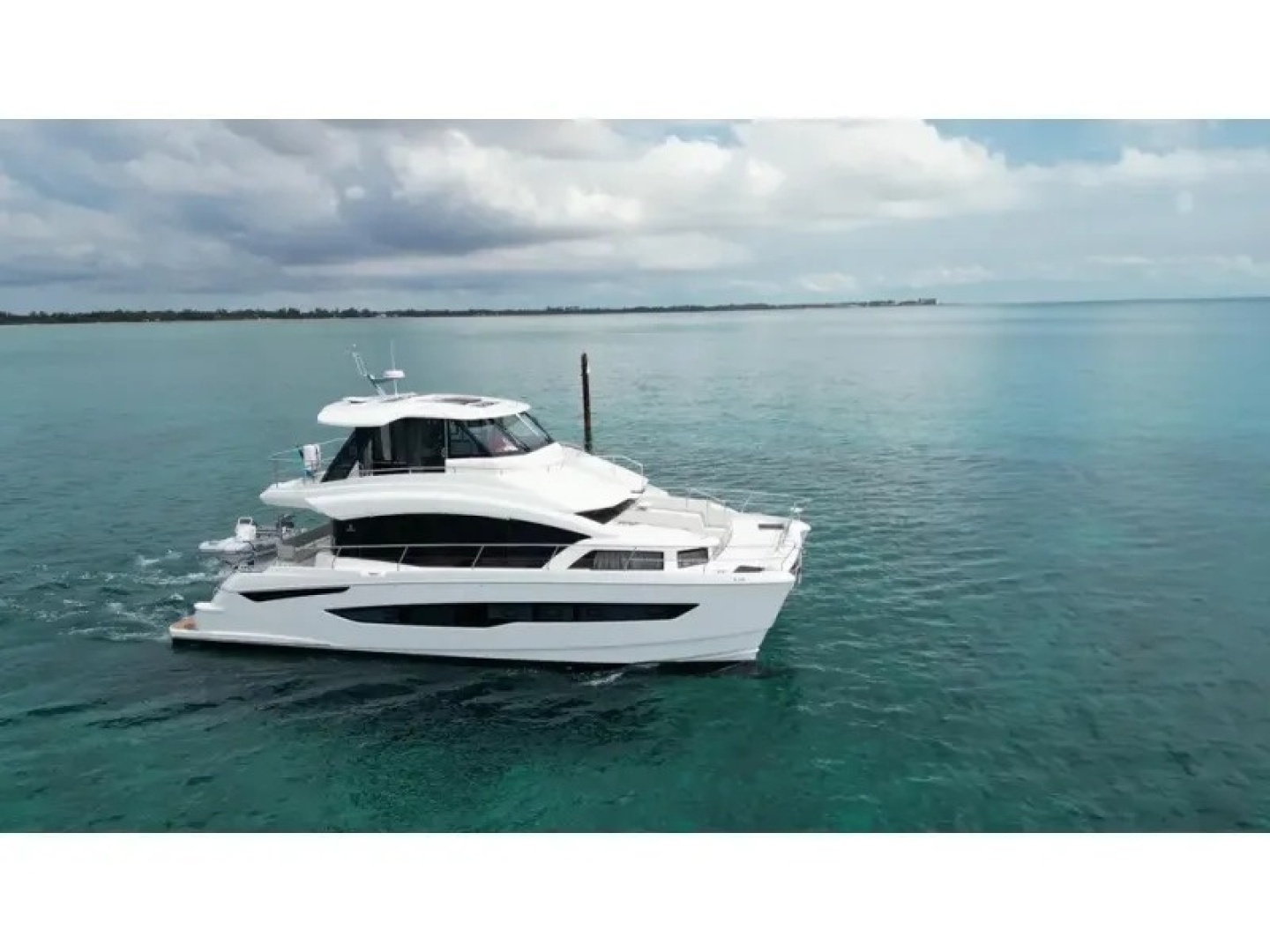 2025 Aquila 54 YACHT - Image 3